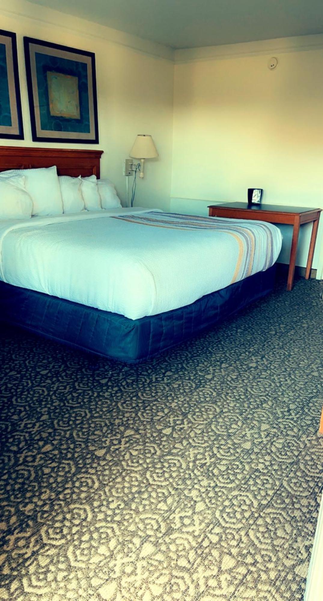 Rodeway Inn Хънтсвил Екстериор снимка